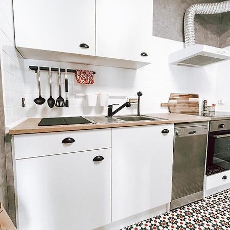 El Segon Pis Apartment Berga Bagian luar foto