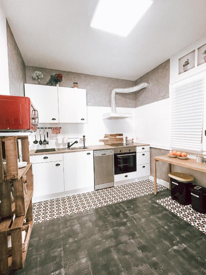 El Segon Pis Apartment Berga Bagian luar foto