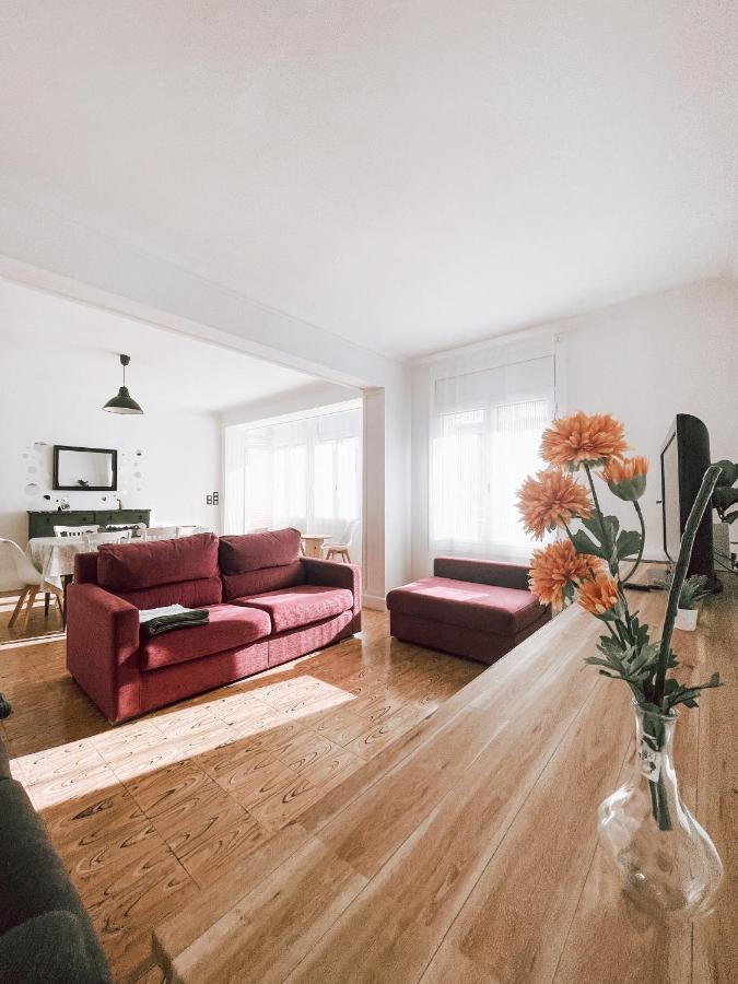 El Segon Pis Apartment Berga Bagian luar foto
