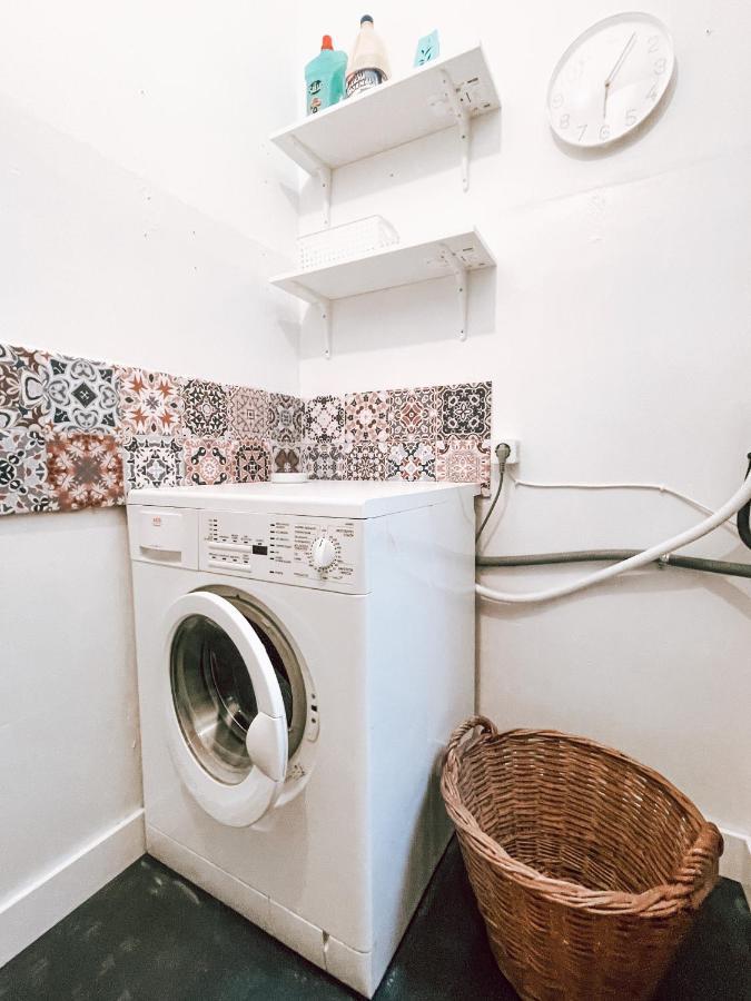 El Segon Pis Apartment Berga Bagian luar foto